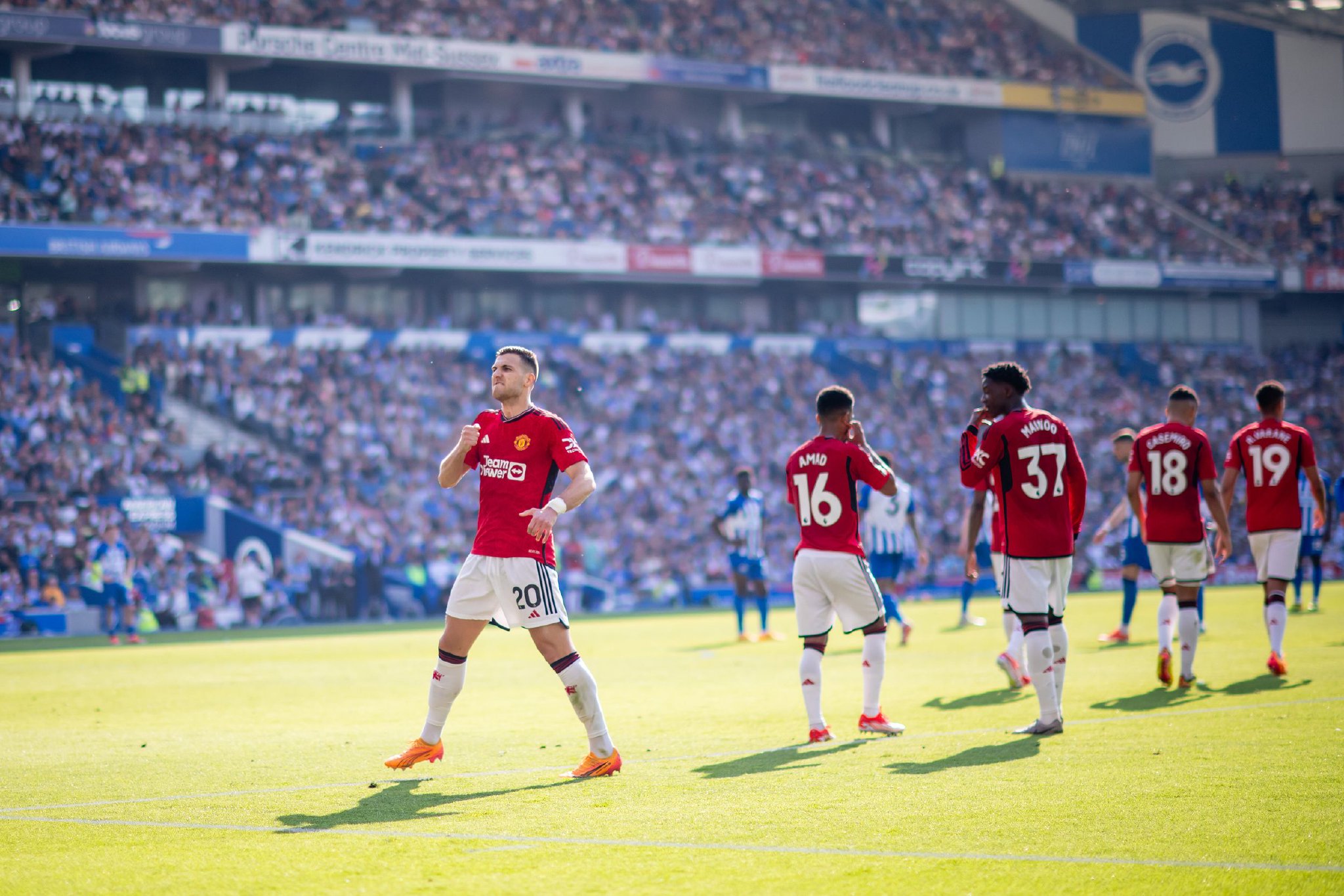 防守坚固的 防守坚固的