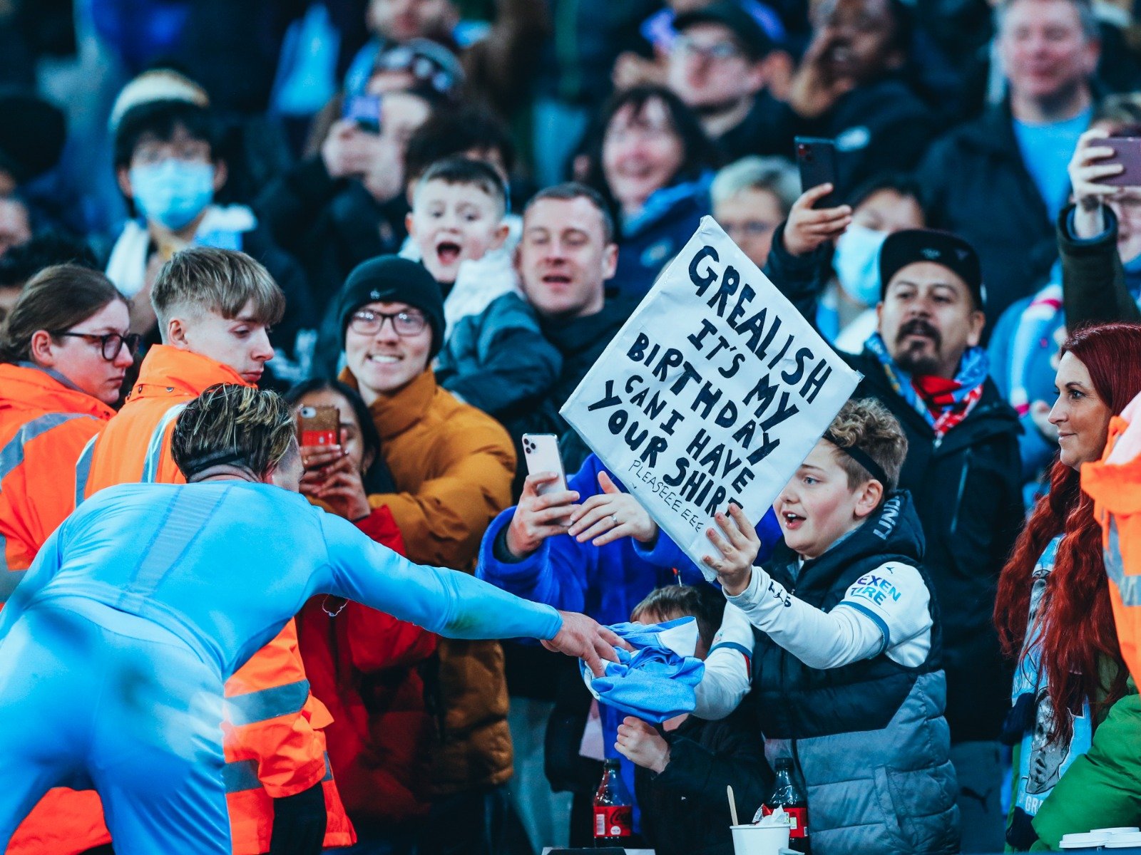 尽管存在争 尽管存在争